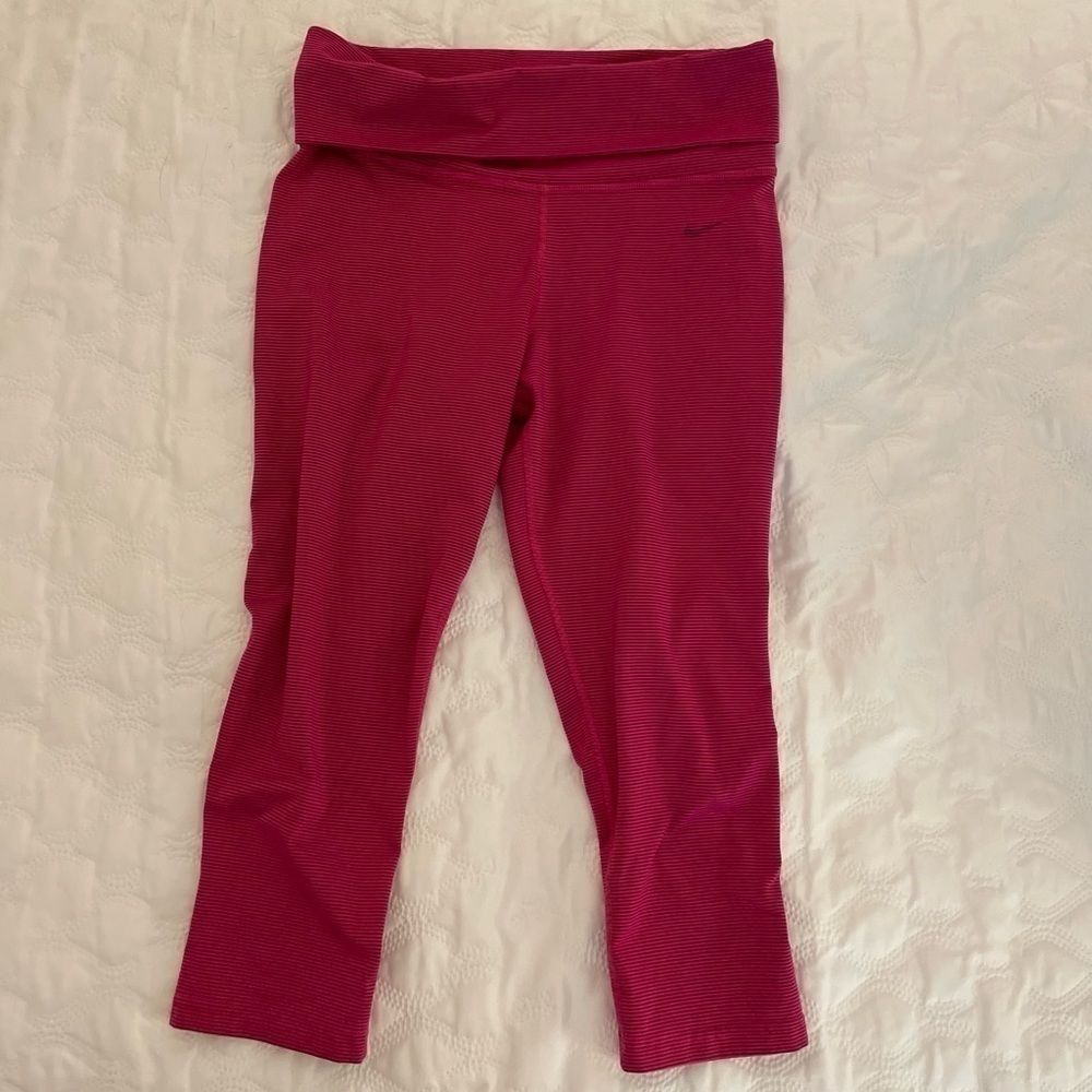 Nike Dri Fit Calf length Leggings Size S. Pink stripe w/folded waist